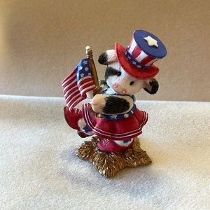 Enesco Corporation “Americow the Beautiful “ July patriotic cow figurine